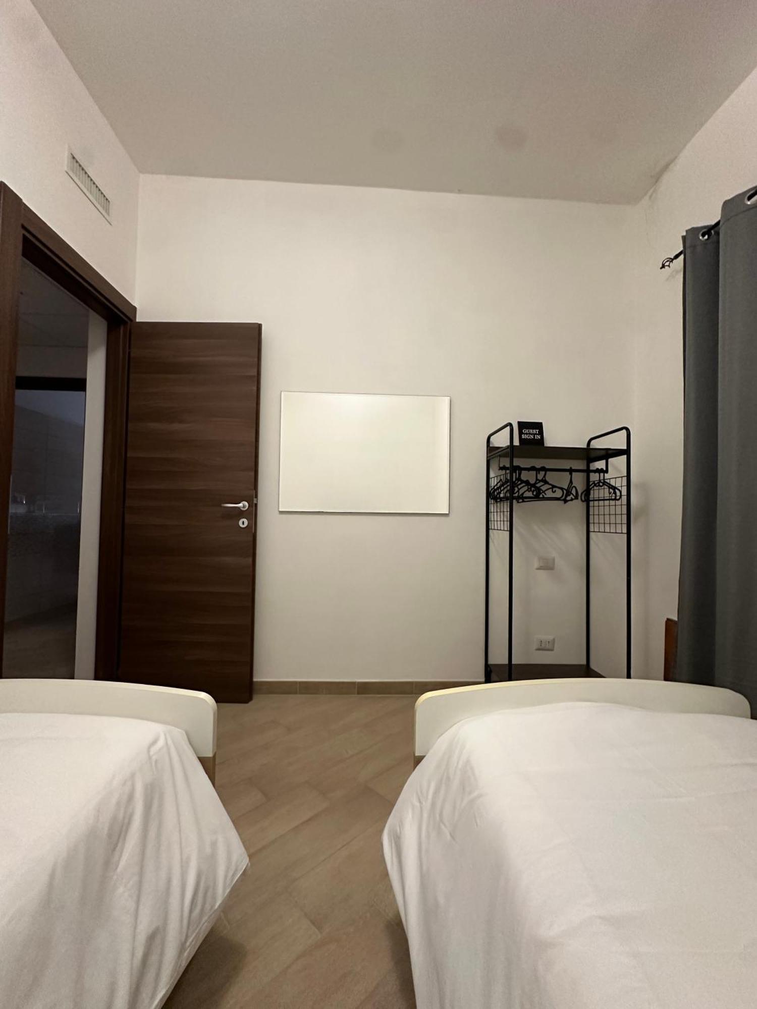 Livia'S Home Pomezia Εξωτερικό φωτογραφία